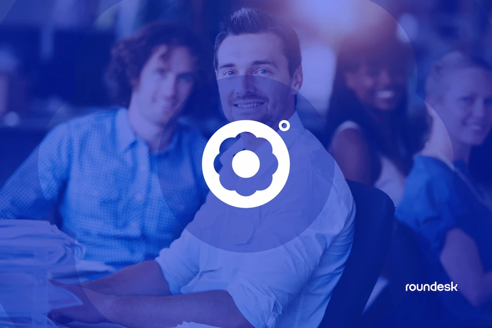 solution relation client formation par roundesk